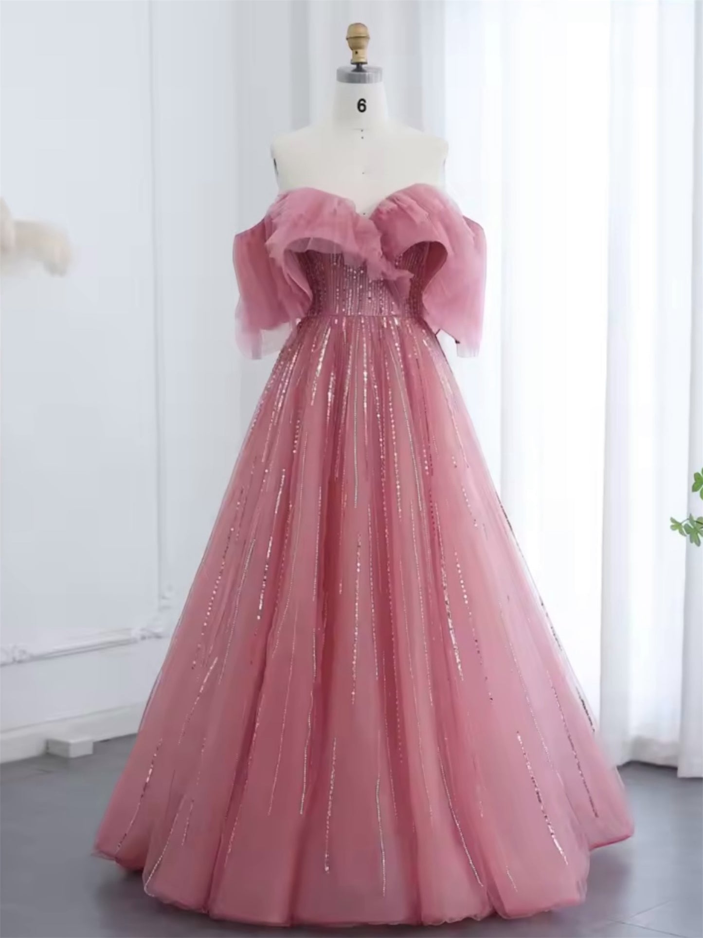 Yusra gown