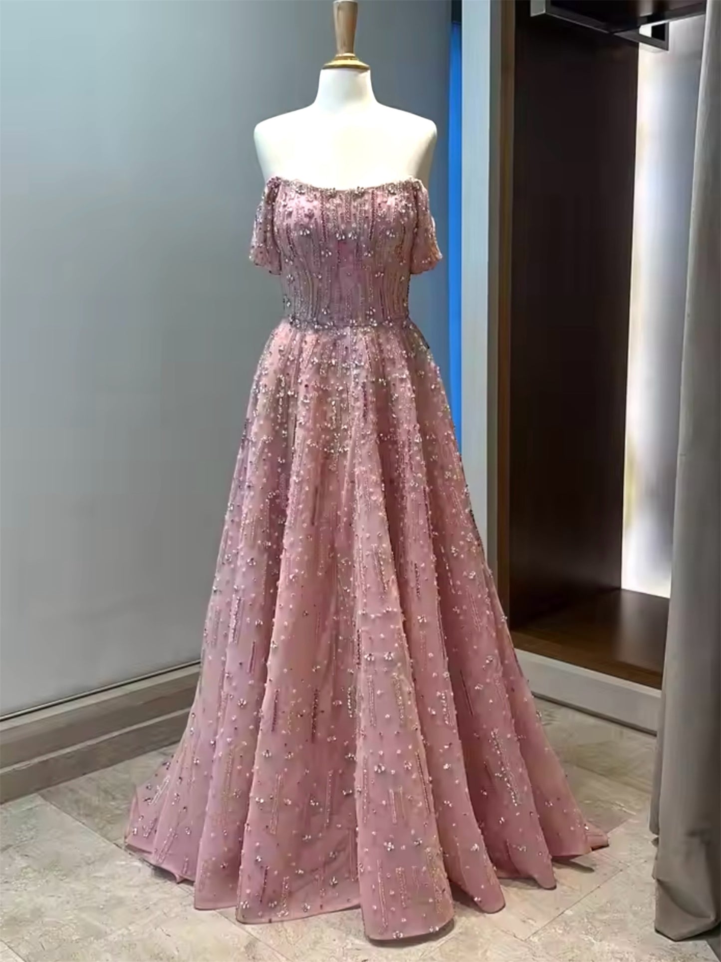 Dalia gown