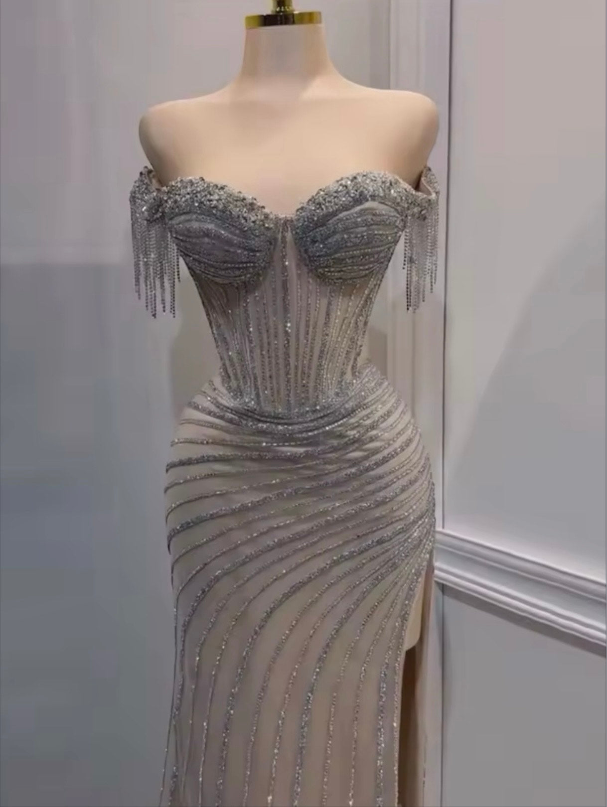 Gemma gown